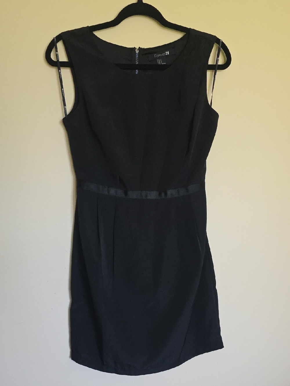 Forever 21 Black Sleeveless Sheath Mini Dress